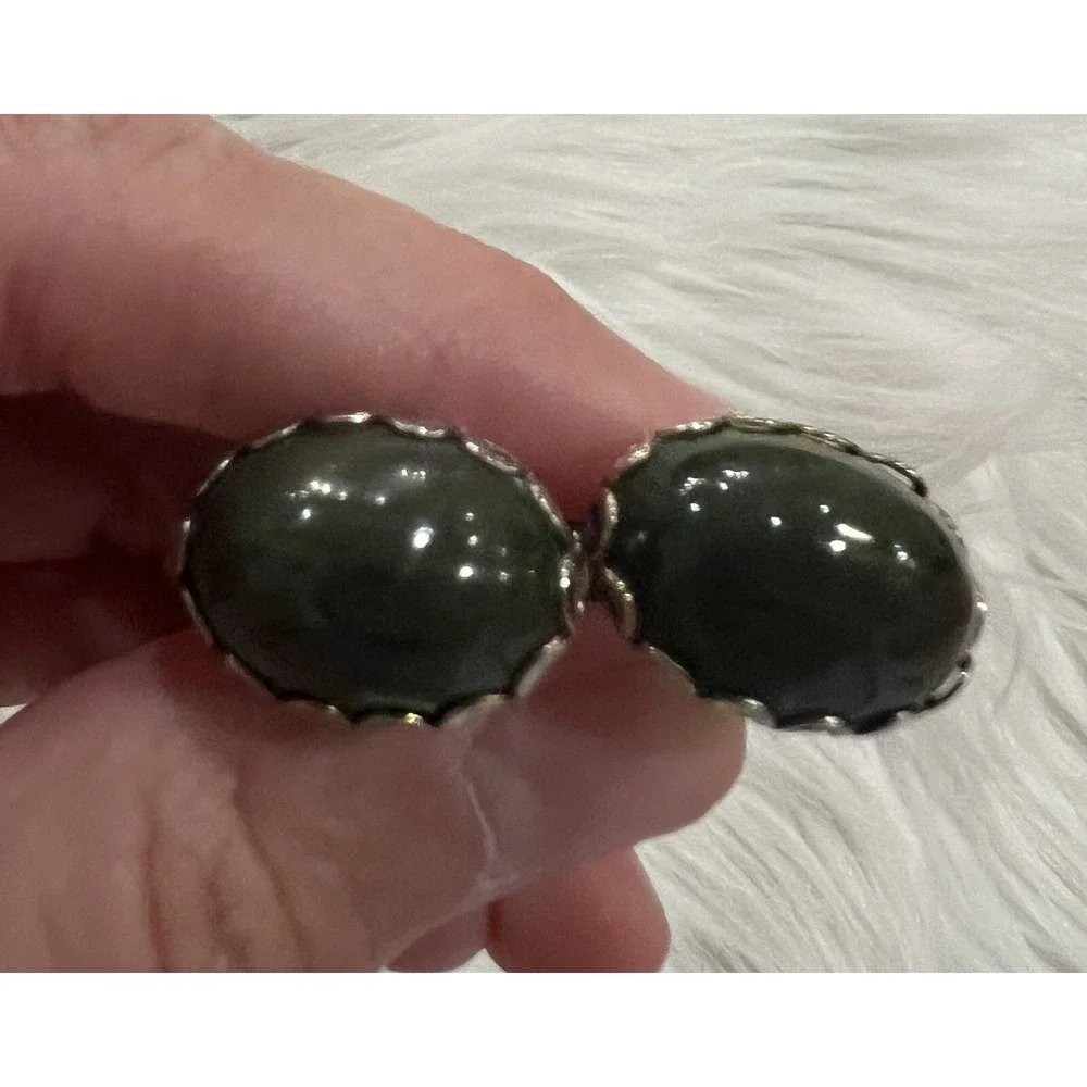 Vintage Dark Green Nephrite Jade Cufflinks Silver Tone Oval Cabochon Toggle Back